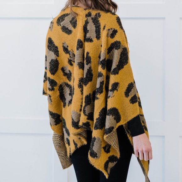 Leopard Print Handkerchief Hem Cardigan - Picture 3 of 5